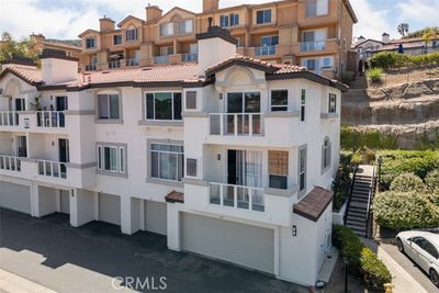 14H - Clubhouse Drive, Condo with 2 bedrooms, 2 bathrooms and 1 parking in Laguna Niguel CA | Image 2