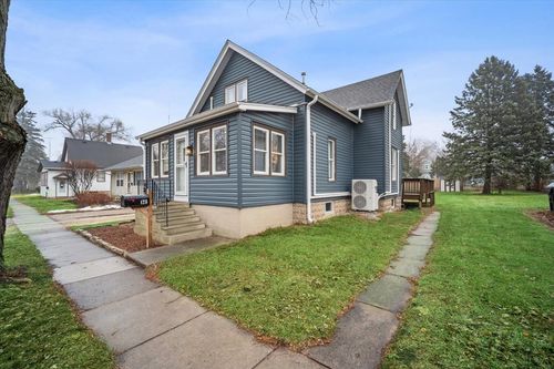 128 N Hadsall St, Genoa, IL, 60135-1213 | Card Image