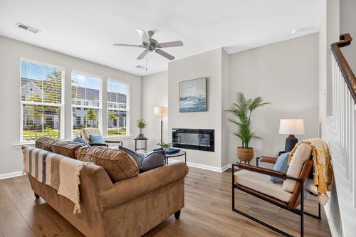 149 Omalley Dr, Summerville, SC, 29483-5636 | Card Image