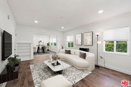 1215 5th Ave, Los Angeles, CA, 90005-3523 | Card Image