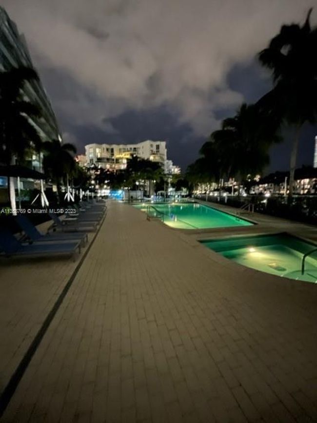 128 - 2950 Ne 188th St, Condo with 1 bedrooms, 1 bathrooms and null parking in Aventura FL | Image 69
