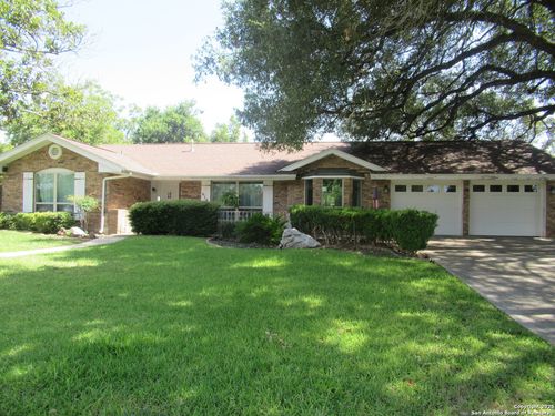 618 Golfcrest Dr, Windcrest, TX, 78239-2514 | Card Image
