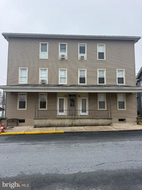 1s-100 S Park St, RICHLAND, PA, 17087-9663 | Card Image