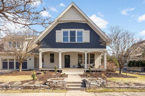 15782 Cobblestone Lake Pkwy, Apple Valley, MN, 55124-7248 | Card Image