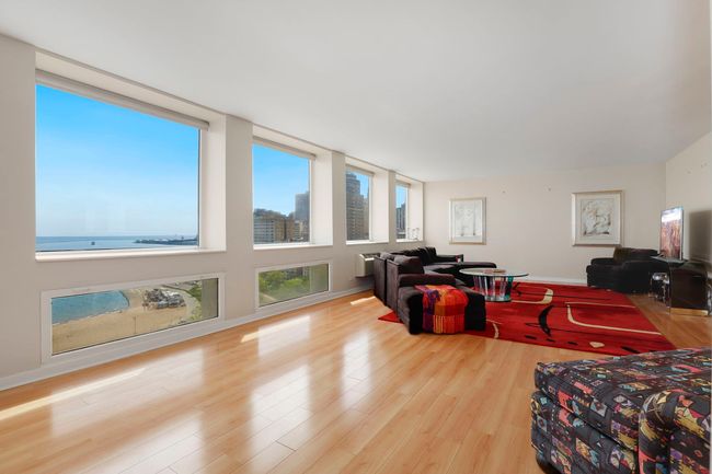 APT-17N - 1110 N Lake Shore Dr, Condo with 3 bedrooms, 3 bathrooms and 1 parking in CHICAGO IL | Image 6