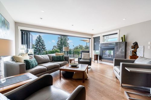 13387 13a Ave, Surrey, BC, V4A5Y3 | Card Image