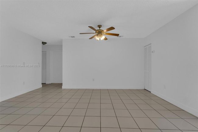 APT-84 - 10375 Sw 154 Th Circle Ct, Condo with 3 bedrooms, 2 bathrooms and null parking in Miami FL | Image 32