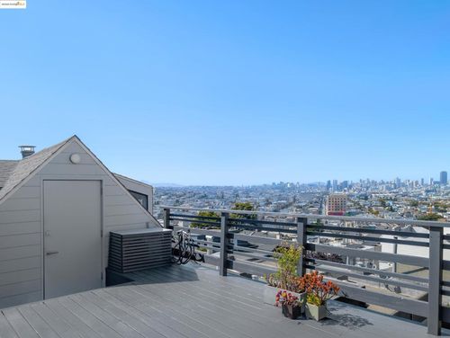 53 Elsie St, San Francisco, CA, 94110-5106 | Card Image