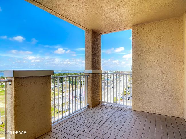Riverview Balcony | Image 41