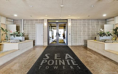 360 Shore Rd, Long Beach, NY, 11561-4300 | Card Image