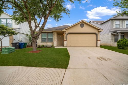 5823 Trent Rnch, San Antonio, TX, 78249-2347 | Card Image
