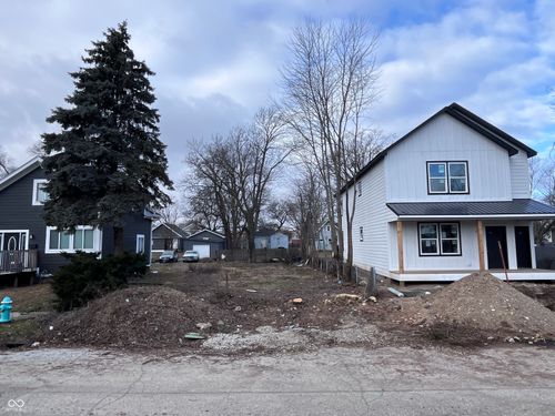 2018 Rembrandt St, Indianapolis, IN, 46202-1168 | Card Image
