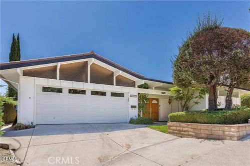 2708 Pinelawn Dr, La Crescenta, CA, 91214-1431 | Card Image