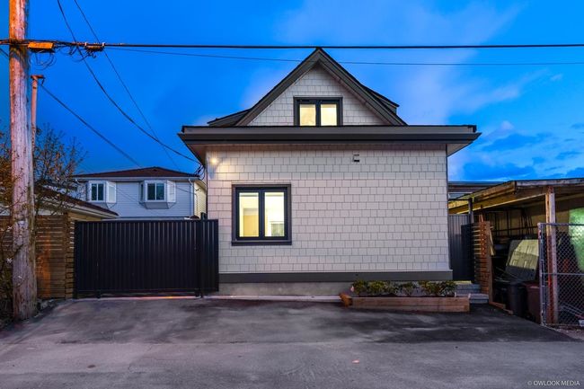 2933 Charles Street, House other with 6 bedrooms, 5 bathrooms and 1 parking in Vancouver BC | Image 39