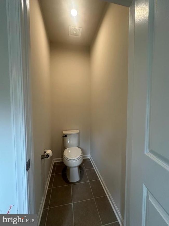10402 Steeplechase Run Ln, Townhouse with 3 bedrooms, 4 bathrooms and null parking in MANASSAS VA | Image 27