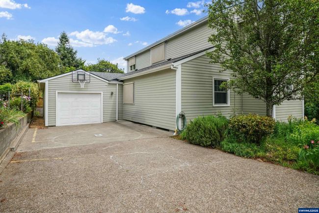 1675 Fir St S, House other with 5 bedrooms, 3 bathrooms and null parking in Salem OR | Image 7