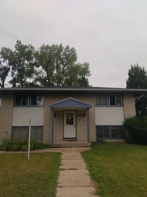 8843 18th Avenue S, Bloomington, MN, 55425 | Card Image