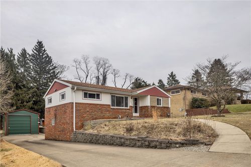 206 Russell Dr, Verona, PA, 15147-3536 | Card Image