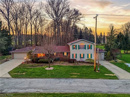 2943 Forest Ave, Niles, OH, 44446-4517 | Card Image