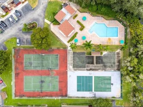 10343 Greenhouse Rd, Pembroke Pines, FL, 33026-3274 | Card Image