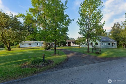 135 Nw Walker Rd, Poulsbo, WA, 98370-8106 | Card Image