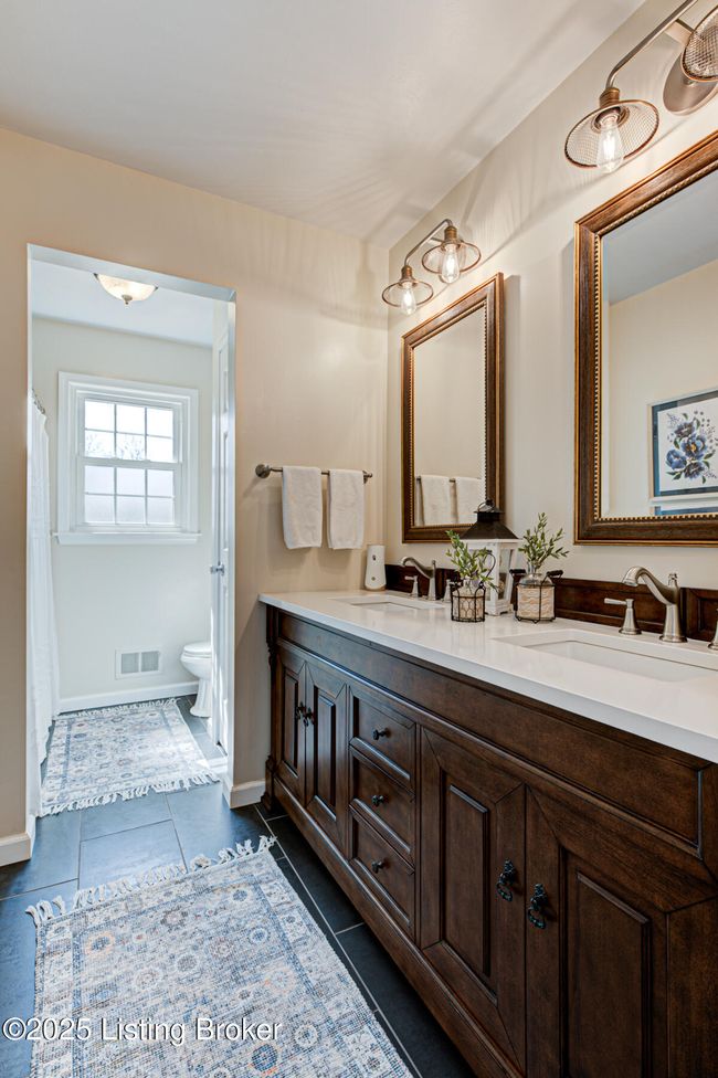 1014 Old Mill Stream Ln, House other with 5 bedrooms, 4 bathrooms and null parking in Shepherdsville KY | Image 24
