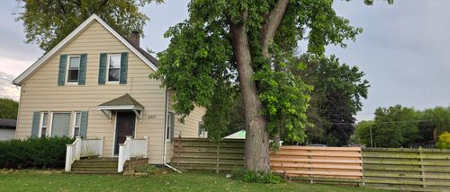 5821 60th St, Kenosha, WI, 53144-2227 | Card Image