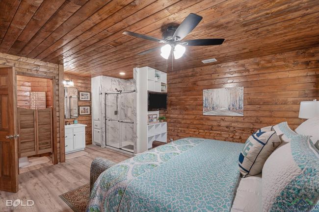 4120 Cypress Village Rd, House other with 3 bedrooms, 3 bathrooms and null parking in Karnack TX | Image 15