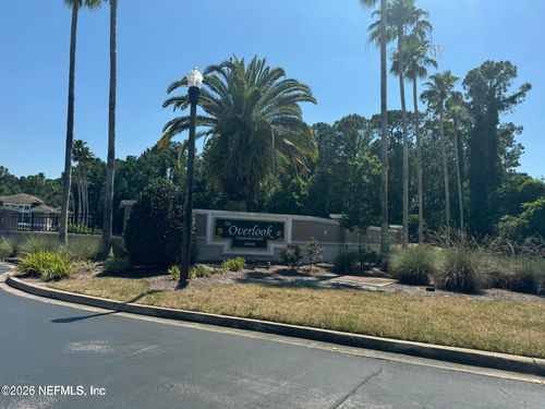 811-10550 Baymeadows Rd, JACKSONVILLE, FL, 32256-4518 | Card Image