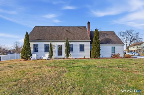 121 Grandview St, Manchester, CT, 06040-5533 | Card Image