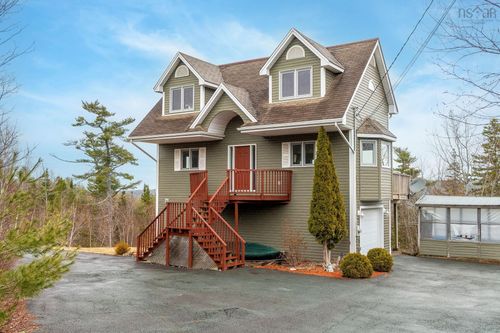 31 Limestone Ave, Fall River, NS, B2T1N6 | Card Image