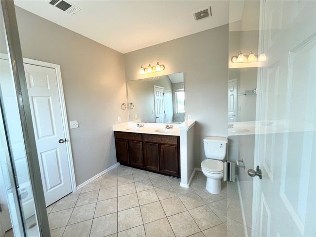 Primary bath | Image 13