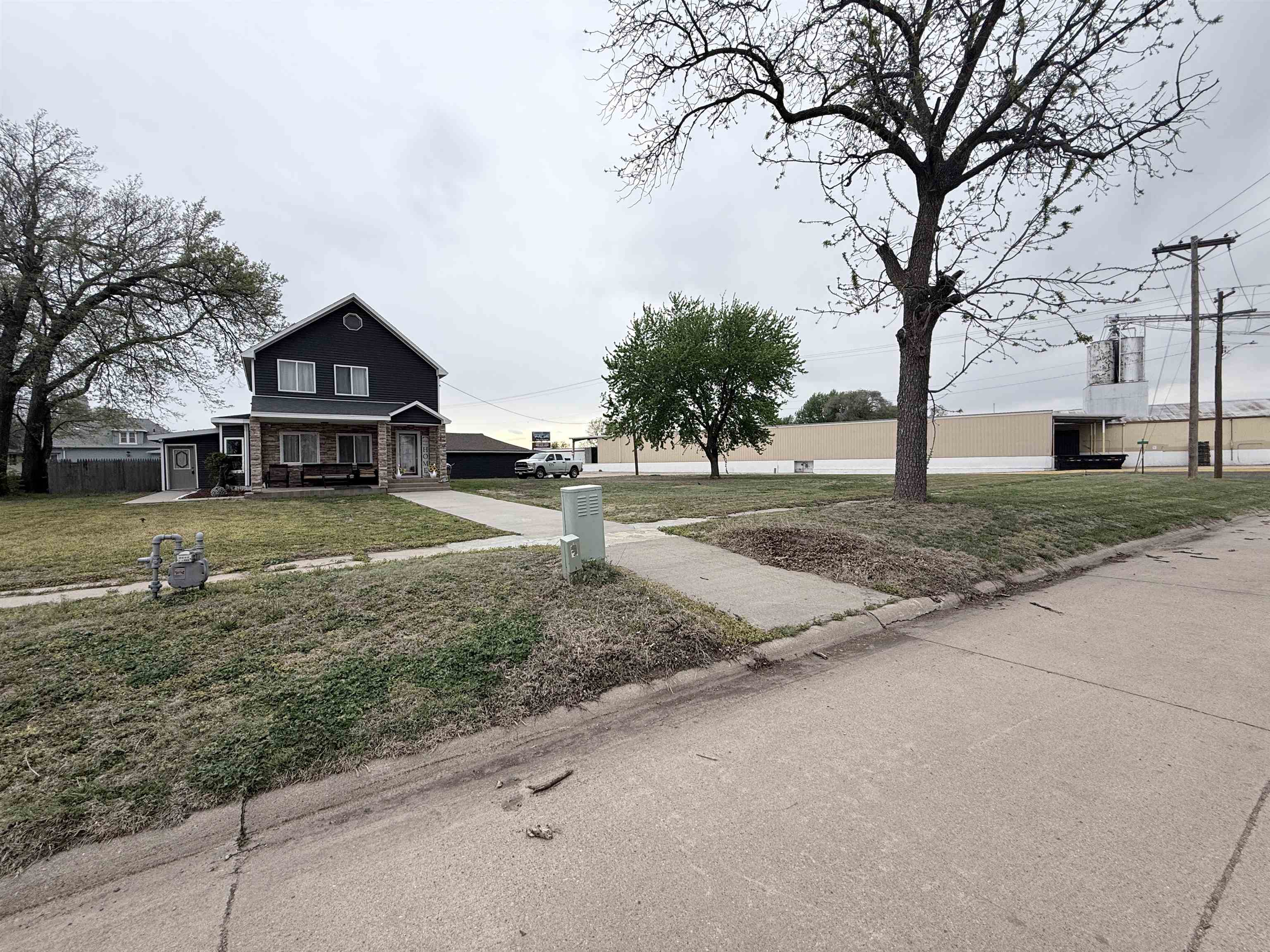 Residential in Gibbon 3
