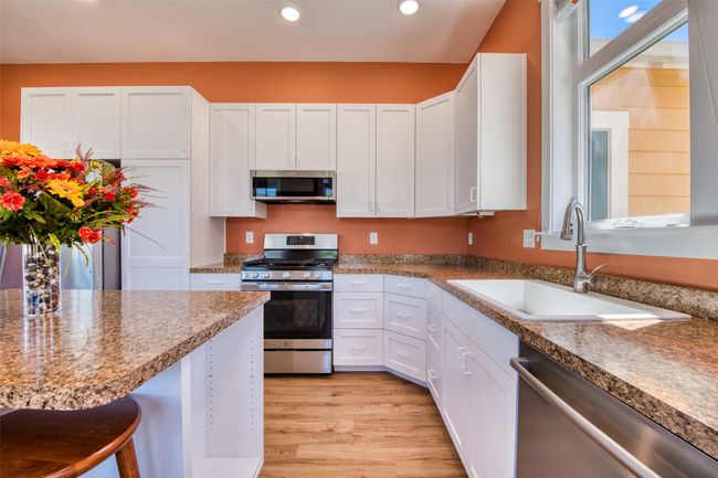 Kitchen | Image 13