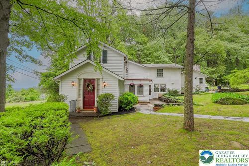 6650 Mountain Rd, Macungie, PA, 18062-9647 | Card Image