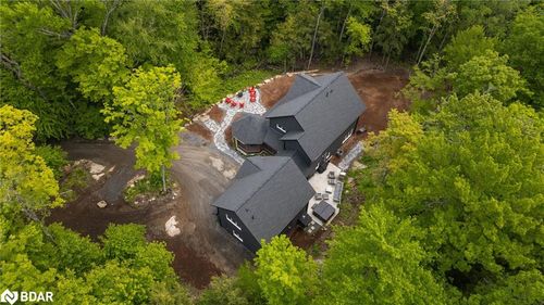4620 Aspdin Rd, Rosseau, ON, P0C1J0 | Card Image