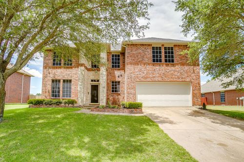 1607 Willow Ln, Cedar Hill, TX, 75104-3908 | Card Image