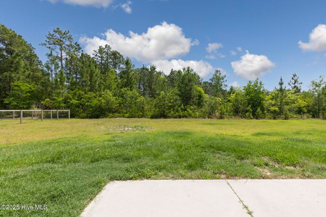 105 Sonia Dr, House other with 3 bedrooms, 2 bathrooms and 2 parking in Hubert NC | Image 5