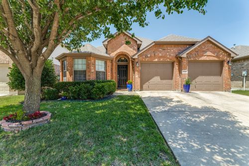 8929 Brook Hill Ln, Fort Worth, TX, 76244-7683 | Card Image