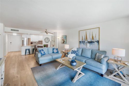 208-5 Bluebill Ave, NAPLES, FL, 34108-1734 | Card Image