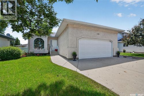 307 Sumner Lane, Saskatoon, SK, S7L7L7 | Card Image