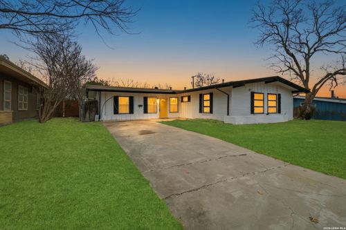 351 Rexford Dr, San Antonio, TX, 78216-6413 | Card Image