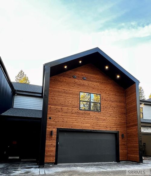 4349 Yeti Ln, Island Park, ID, 83429 | Card Image