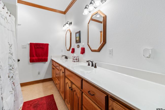 320 County Road 2317, House other with 3 bedrooms, 3 bathrooms and null parking in Mineola TX | Image 40