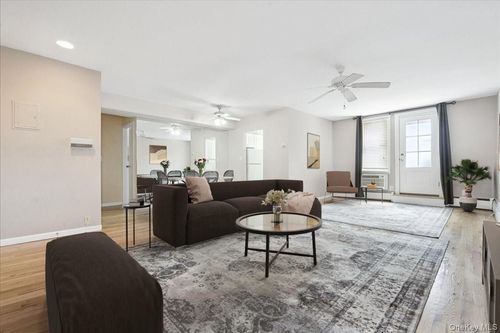 apt-206-2 Fowler Ave, Lynbrook, NY, 11563-2004 | Card Image