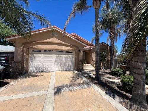 16611 Mcpherson Ave, Lake Elsinore, CA, 92530-4849 | Card Image