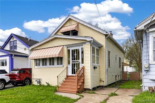 504 Hewitt Ave, Buffalo, NY, 14215-1704 | Card Image