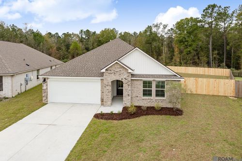 35590 Avery Dr, Denham Springs, LA, 70706-1280 | Card Image