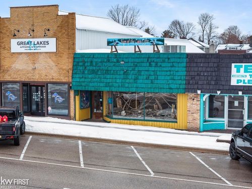 311 E Central Ave, Mackinaw City, MI, 49701-9801 | Card Image