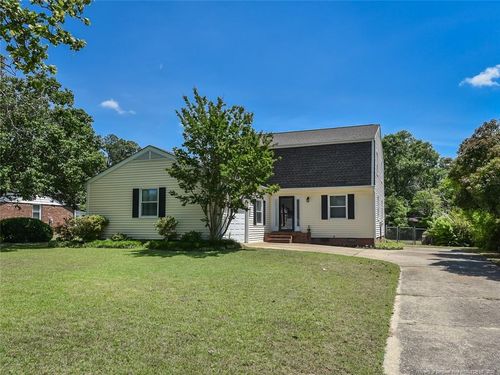 3551 Sturbridge Dr, Hope Mills, NC, 28348-2153 | Card Image